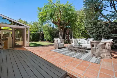 250 East Creek Drive, Menlo Park, CA 94025 - Photo 22