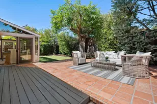 250 E Creek Dr, Menlo Park, CA 94025 - Photo 22