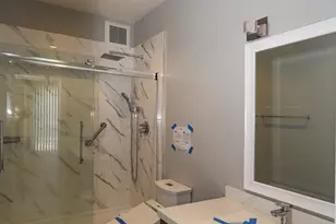 97 E Saint James St 21, San Jose, CA 95112 - Photo 4