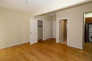 97 E Saint James St 21, San Jose, CA 95112 - Photo 8