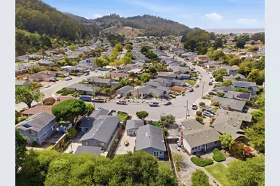 1239 Galvez Dr, Pacifica, CA 94044 - Photo 44