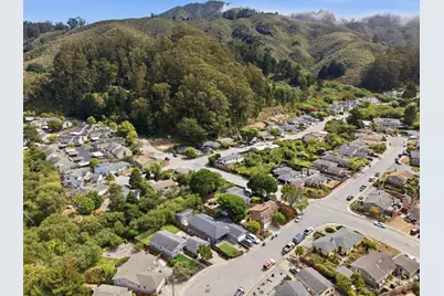 1239 Galvez Dr, Pacifica, CA 94044 - Photo 46