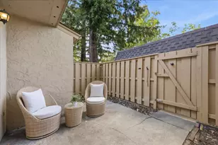 125 Connemara Way 115, Sunnyvale, CA 94087 - Photo 18