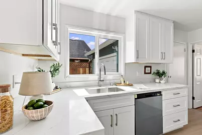 205 Miramar Dr, Santa Cruz, CA 95060 - Photo 14