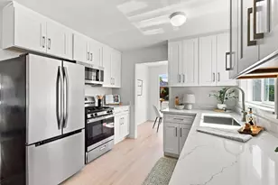 205 Miramar Dr, Santa Cruz, CA 95060 - Photo 12