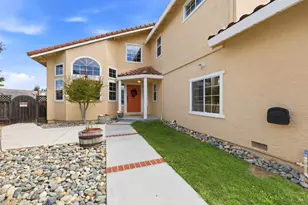 1641 El Camino De Vida, Hollister, CA 95023 - Photo 4