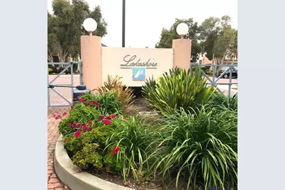 799 Lakeshore Dr, Redwood City, CA 94065 - Photo 2