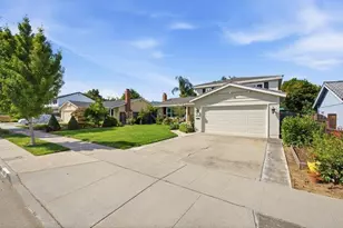 4385 Sherbourne Dr, San Jose, CA 95124 - Photo 4