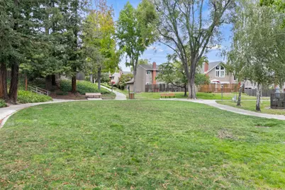 22990 Cricket Hill Rd, Cupertino, CA 95014 - Photo 34