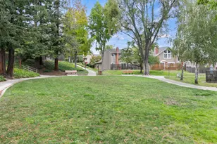 22990 Cricket Hill Rd, Cupertino, CA 95014 - Photo 34