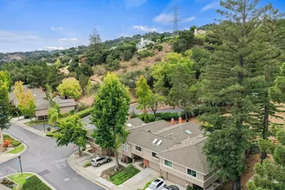 22990 Cricket Hill Rd, Cupertino, CA 95014 - Photo 26