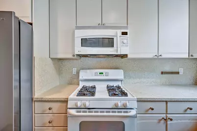 30 Lorton Ave 303, Burlingame, CA 94010 - Photo 22