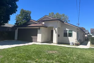395 E 8th St, Gilroy, CA 95020 - Photo 2