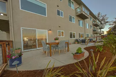 4820 Opal Cliff Dr 103, Capitola, CA 95010 - Photo 2