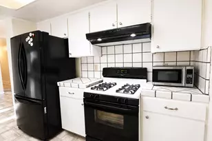 100 El Dorado Dr, Hollister, CA 95023 - Photo 10