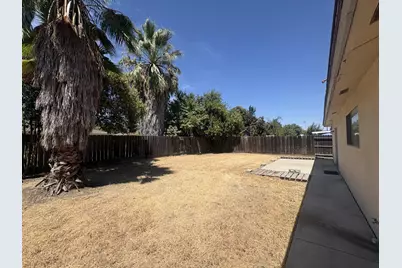 3257 Sacramento Dr, Merced, CA 95348 - Photo 26