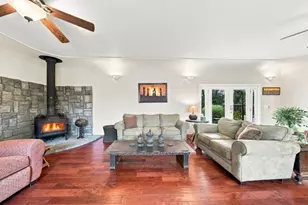 19177 Hollow Ln, Redding, CA 96003 - Photo 18