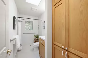 1760 Creek Dr, San Jose, CA 95125 - Photo 10