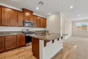 2137 Borealis Cir, Roseville, CA 95747 - Photo 10