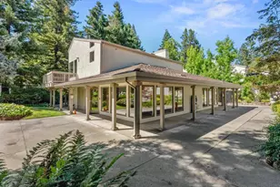 19417 Vineyard Ln, Saratoga, CA 95070 - Photo 22