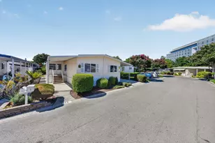 12 Quail Hollow Dr 12, San Jose, CA 95128 - Photo 2