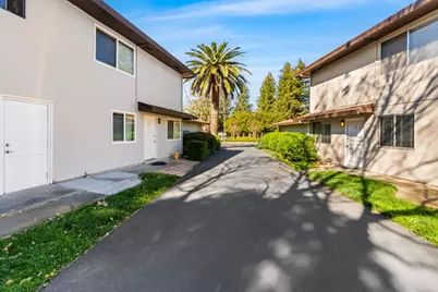 1730 Fremont Ct 2, Davis, CA 95618 - Photo 2
