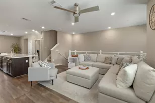 133 Llano De Los Robles Ave 3, San Jose, CA 95136 - Photo 1