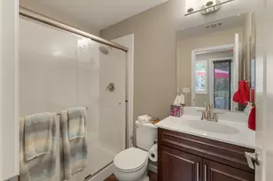 133 Llano De Los Robles Ave 3, San Jose, CA 95136 - Photo 10