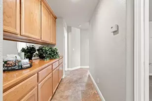 1611 Napa Ct, Hollister, CA 95023 - Photo 10