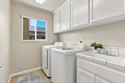1611 Napa Ct, Hollister, CA 95023 - Photo 20