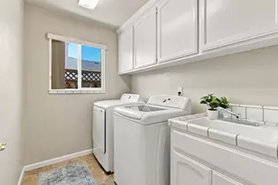 1611 Napa Ct, Hollister, CA 95023 - Photo 20