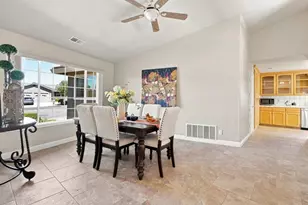 1611 Napa Ct, Hollister, CA 95023 - Photo 2