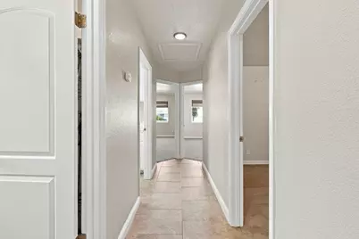 1611 Napa Ct, Hollister, CA 95023 - Photo 18