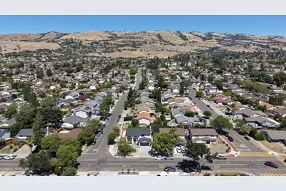 2708 Flint Ave, San Jose, CA 95148 - Photo 34