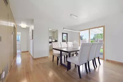 1091 Rockefeller Dr, Sunnyvale, CA 94087 - Photo 14