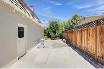 1091 Rockefeller Dr, Sunnyvale, CA 94087 - Photo 52