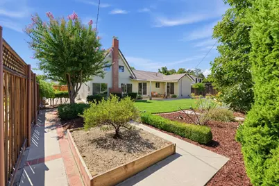 1091 Rockefeller Dr, Sunnyvale, CA 94087 - Photo 50