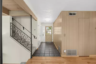 1091 Rockefeller Dr, Sunnyvale, CA 94087 - Photo 6