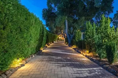 17055 Pine Ave, Los Gatos, CA 95032 - Photo 16
