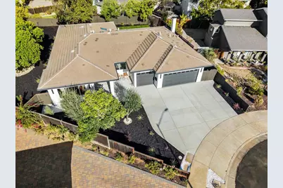 10712 Pebble Pl, Cupertino, CA 95014 - Photo 40