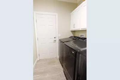 500 W 10th St 15, Gilroy, CA 95020 - Photo 12