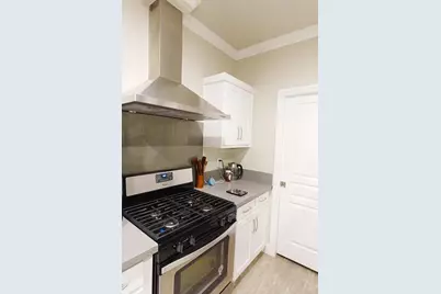 500 W 10th St 15, Gilroy, CA 95020 - Photo 6