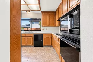1320 Terrace Dr, Hollister, CA 95023 - Photo 10