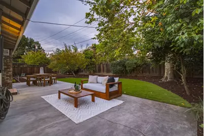 12390 Woodside Dr, Saratoga, CA 95070 - Photo 52