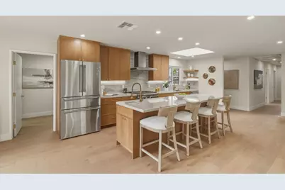 12390 Woodside Dr, Saratoga, CA 95070 - Photo 14