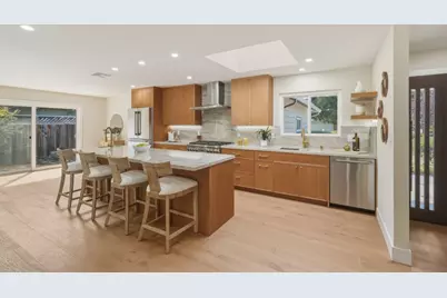 12390 Woodside Dr, Saratoga, CA 95070 - Photo 6