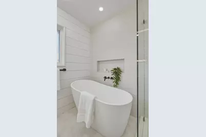 12390 Woodside Dr, Saratoga, CA 95070 - Photo 26