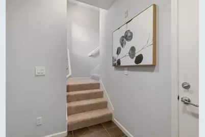 181 Hart Ct, Mountain View, CA 94043 - Photo 4