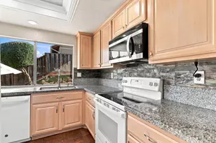 598 Blom Dr, San Jose, CA 95111 - Photo 18