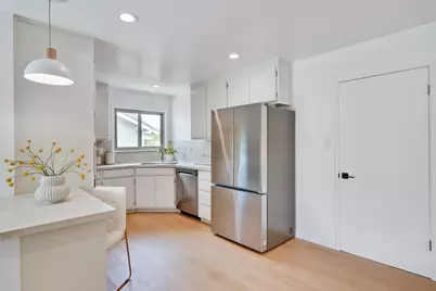 20129 Somerset Dr, Cupertino, CA 95014 - Photo 28